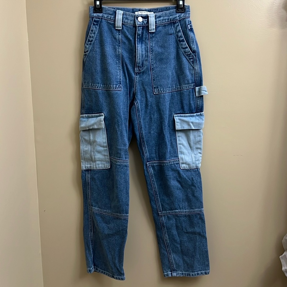 Ladies Pacsun Cargo
Size 24= Size 0